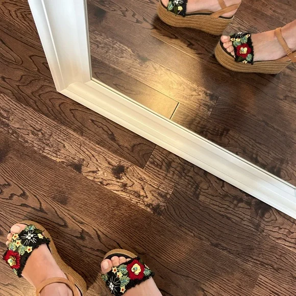 Italian Sandals - Picture 6 of 8